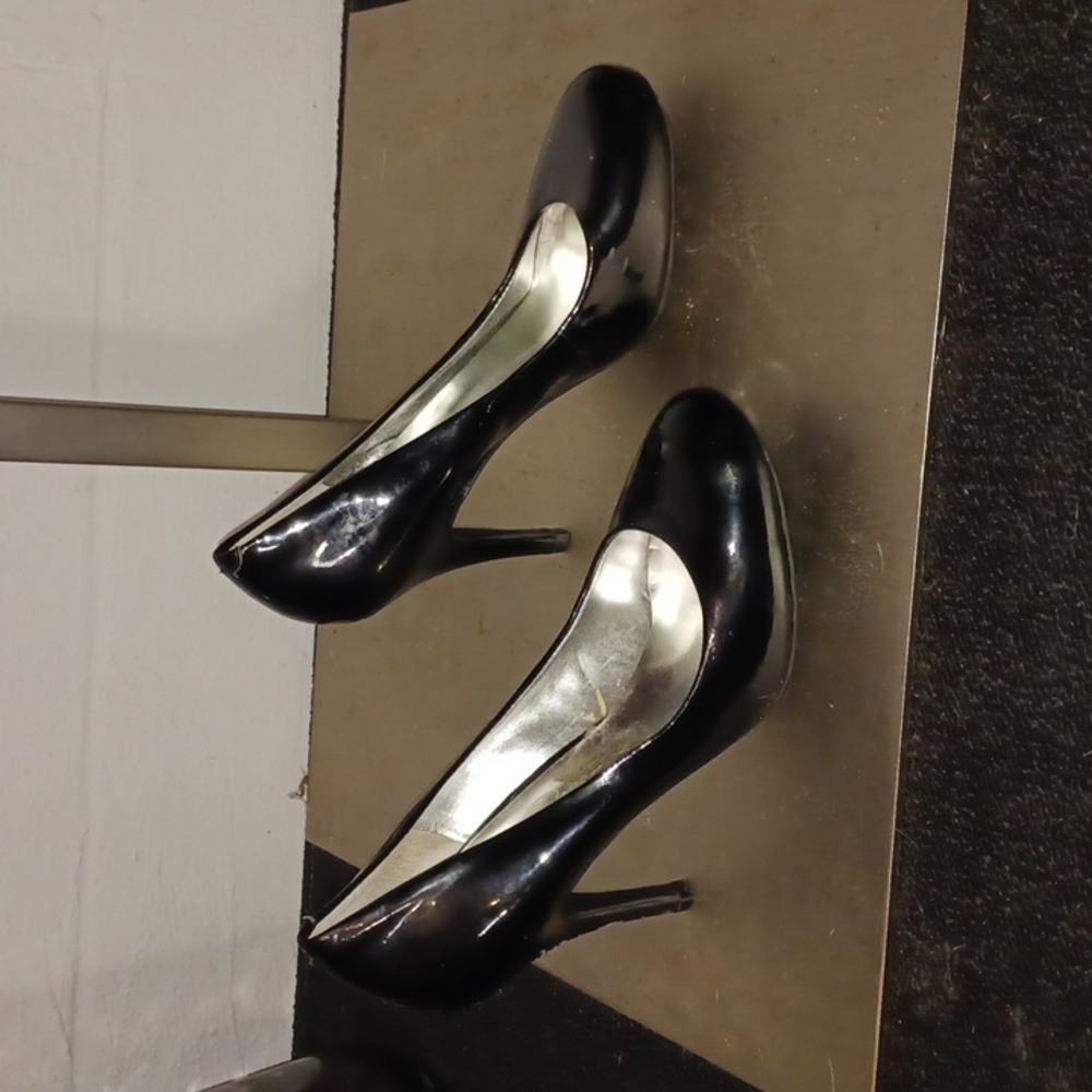 Black Jessica Simpson heels - Picture 2 of 6